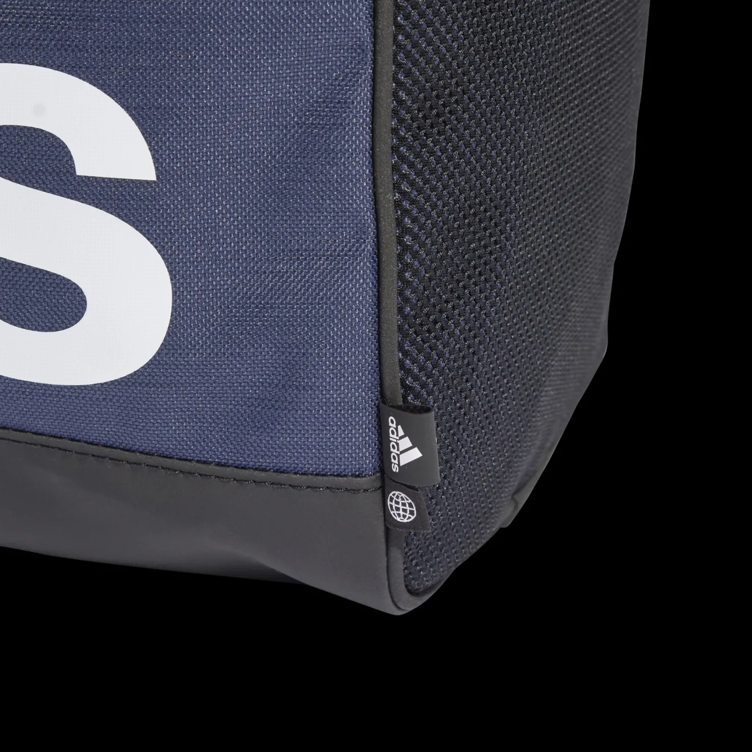 Essentials Linear Duffel Bag Medium, laukku - Urheilukassit Ja Putkikassit - Essentials Linear Duffel Bag Medium, laukku