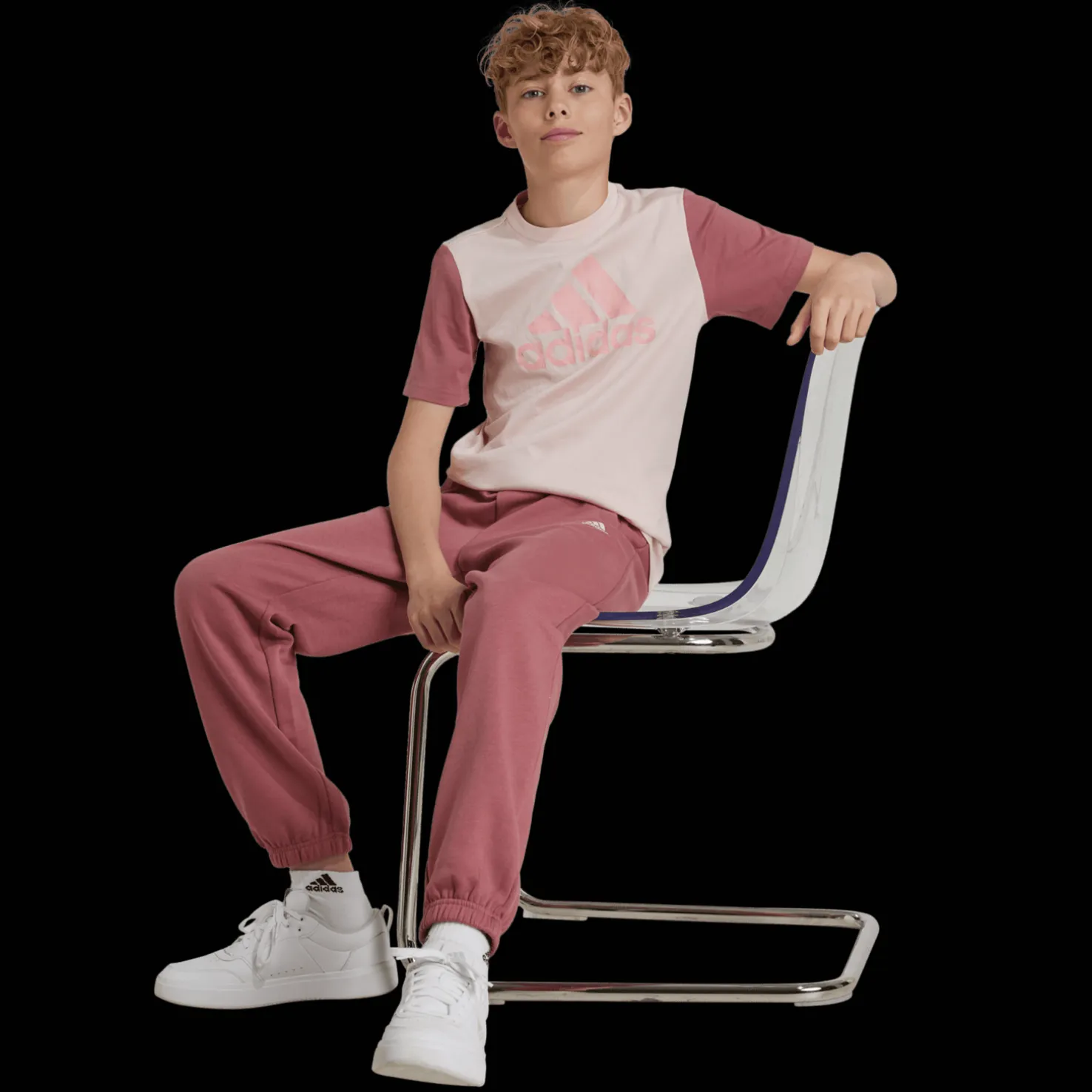 Essentials Small Logo Feel Cozy Fleece Pant, nuorten collegehousut - Vapaa-Ajan Housut - Essentials Small Logo Feel Cozy Fleece Pant, nuorten collegehousut