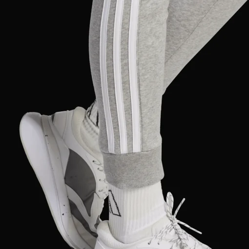 Essentials 3-Stripes Fleece Joggers, naisten collegehousut - Vapaa-Ajan Housut - Essentials 3-Stripes Fleece Joggers, naisten collegehousut