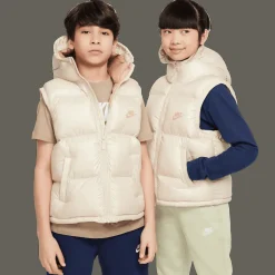 Nike Sportswear Heavyweight Synthet, nuorten liivi - Toppatakit - Nike Sportswear Heavyweight Synthet, nuorten liivi