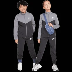 Sportswear Tracksuit, nuorten verryttelypuku - Verryttelyasut - Sportswear Tracksuit, nuorten verryttelypuku